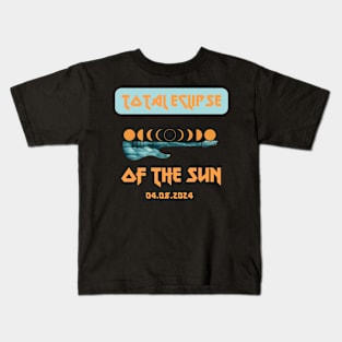 total eclipse of the sun Kids T-Shirt